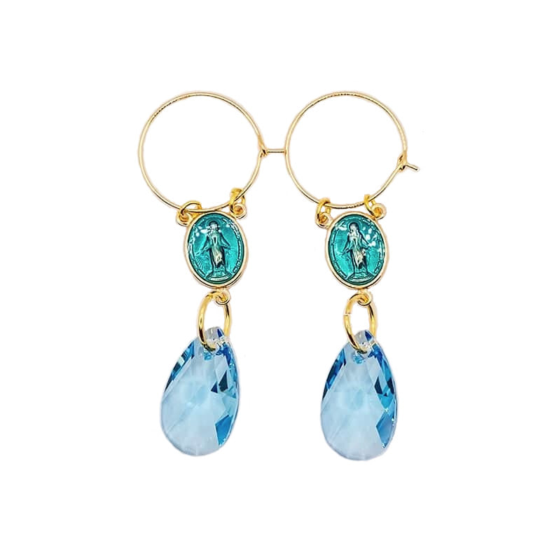 Le Troisième Songe Orecchini a cerchio con charms e pietre dure, lunghi cm 4. Bigiotteria elegante. Orecchini donna. Orecchini particolari. Orecchini pendenti. Orecchini fatti a mano. Orecchini eleganti. Orecchini gioiello. Orecchini pendenti artigianali. Gioielli artigianali. Orecchini fatti a mano Milano. Gioielli unici.
