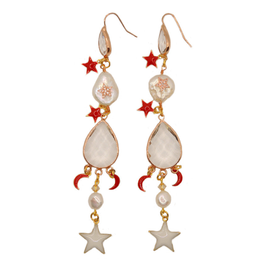Le Troisième Songe Orecchini lunghi con perle, charms, pietre dure, metallo dorato. Bigiotteria elegante. Orecchini donna. Orecchini particolari. Orecchini pendenti. Orecchini fatti a mano. Orecchini eleganti. Orecchini gioiello. Orecchini pendenti. Gioielli artigianali. Orecchini fatti a mano. Gioielli unici.