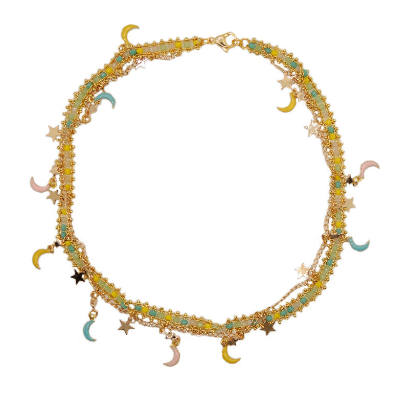 Le Troisième Songe Collana con charms, metallo dorato nichel free, girocollo. Pezzi unici. Collane fatte a mano. Collane bigiotteria particolari. Collane corte. Collana donna. Collana donna girocollo. Collane moderne. Collane boho. Collane romantiche.